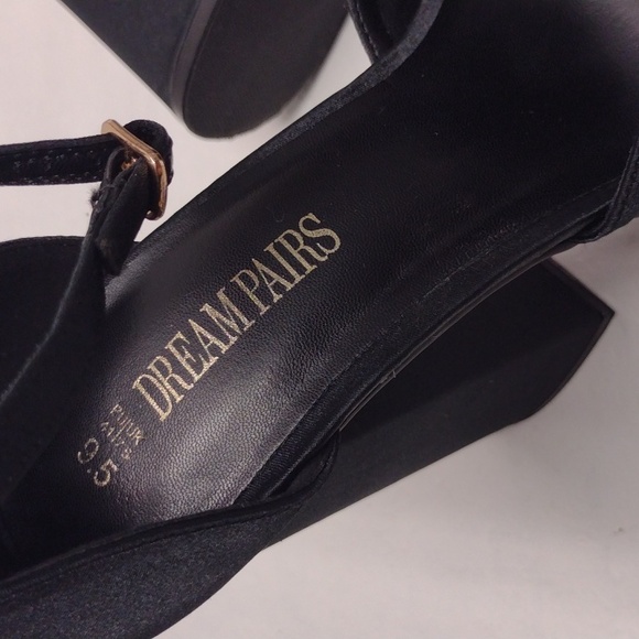 Dream Pairs Black Platform Shoes with High Chunky Heel and Thick Ankle Strap 9.5 - Picture 2 of 11